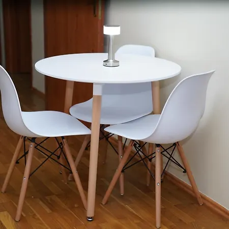 Apartment A-l *